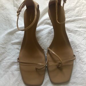 Reformation sz 11 tan heels